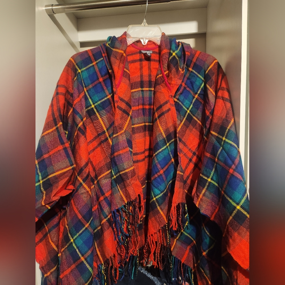 American Eagle Outfitters Multicolor Plaid Cape